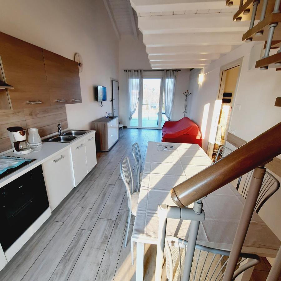 Villaggio Esmera ديسينسانو ديل غاردا المظهر الخارجي الصورة