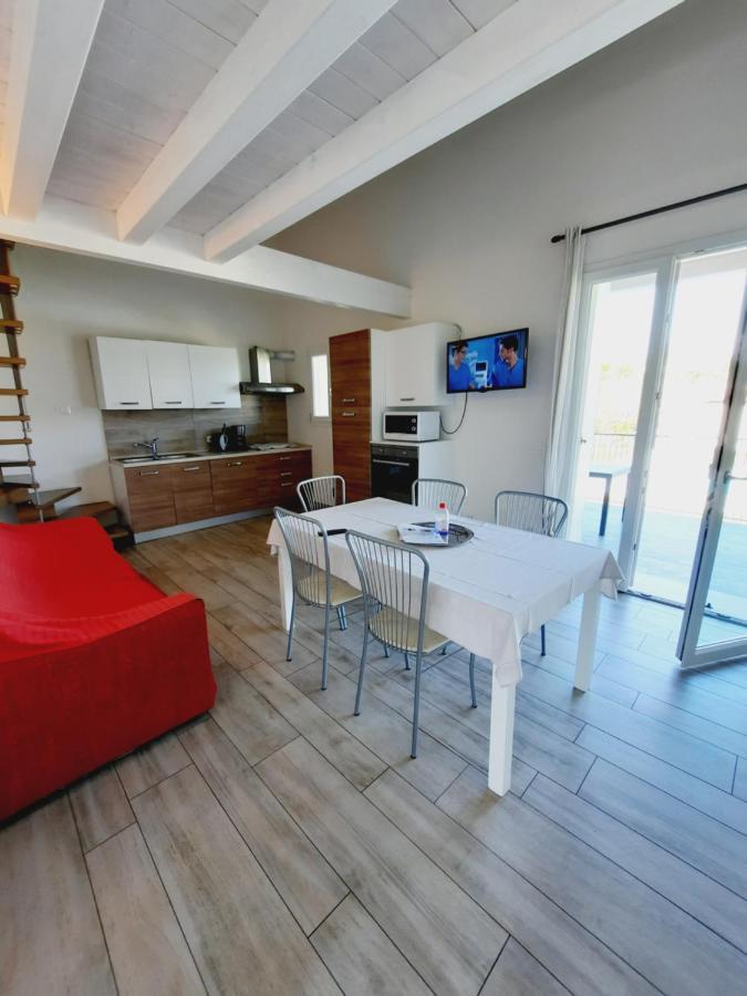 Villaggio Esmera ديسينسانو ديل غاردا المظهر الخارجي الصورة