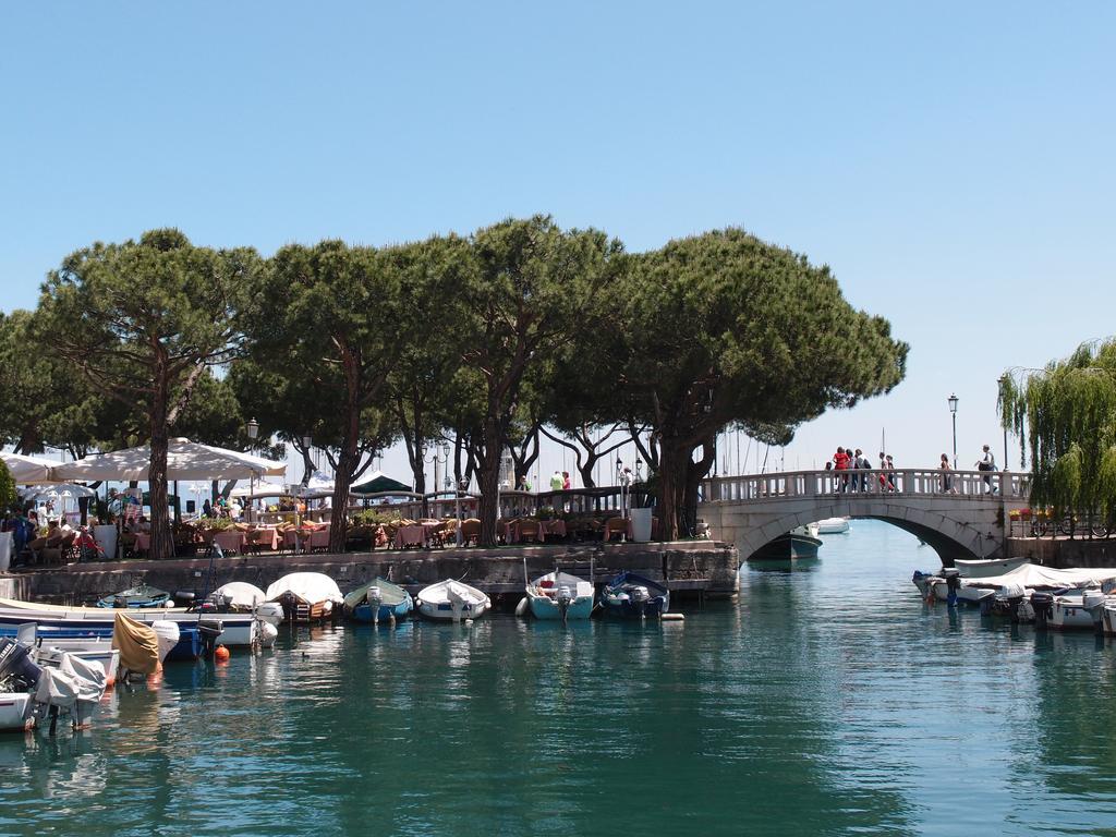Villaggio Esmera ديسينسانو ديل غاردا المظهر الخارجي الصورة