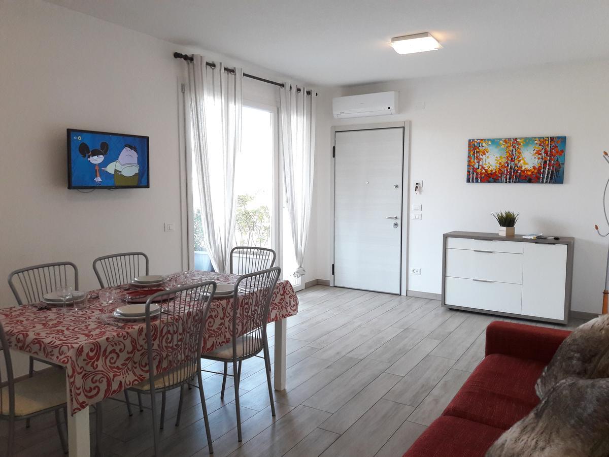 Villaggio Esmera ديسينسانو ديل غاردا المظهر الخارجي الصورة